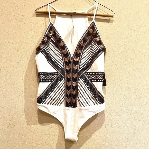 NWT EXPRESS Sequin white Deep V-Neck Thong tank bodysuit holiday women size M - Picture 2 of 10